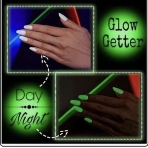 Color Streer Glow Getter  Glow-in-the-Dark Nails Polish Strips White Green